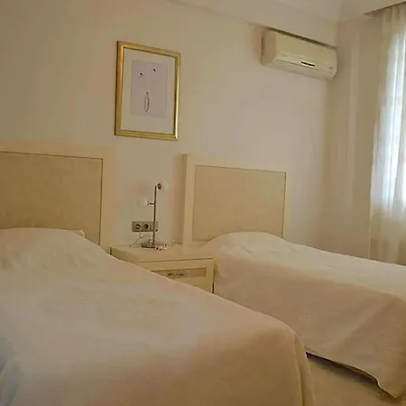2+1 In Goldcity 5-stars マフムトラール